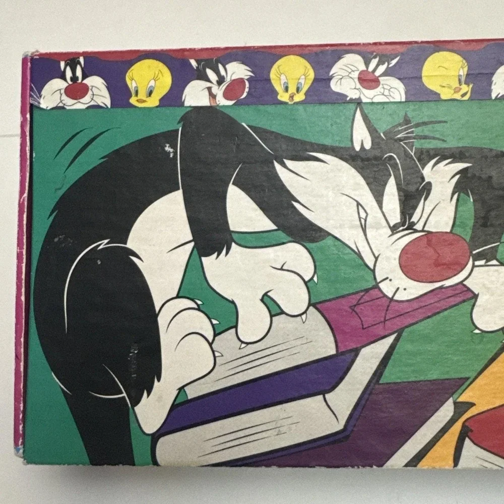 Vintage 1997 Looney Tunes Sylvester & Tweety Bird Cardboard Pencil Box Case-Used
